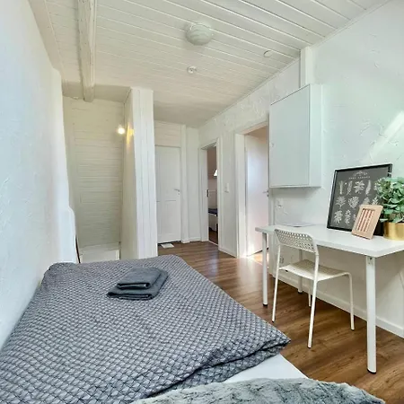 Apartment Renoviertes Monteurhaus In Fuer 6 Personen!