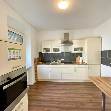 Renoviertes Monteurhaus In Für 6 Personen! Apartment