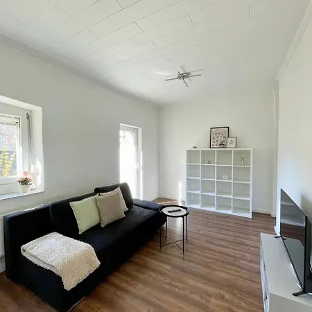 Renoviertes Monteurhaus In Fuer 6 Personen! Apartment Mendig