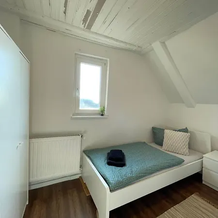 Renoviertes Monteurhaus In Fuer 6 Personen! *