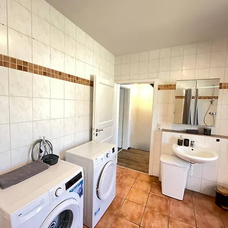 Renoviertes Monteurhaus In Für 6 Personen! Apartment